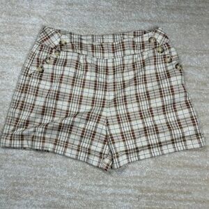 Cato Women’s 18 20W Plaid Shorts Beige Brown White Button Detail Spandex